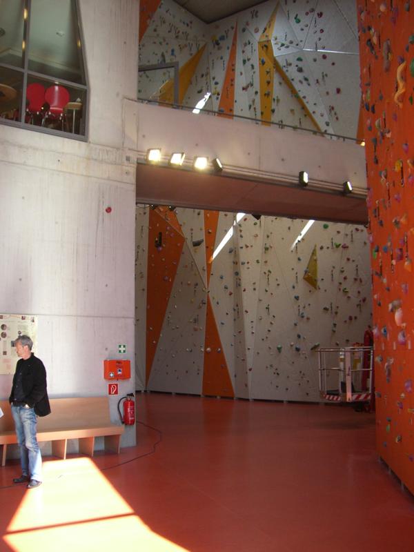 Consulting service on the screed moisture at the indoor climbing centre in Gilching